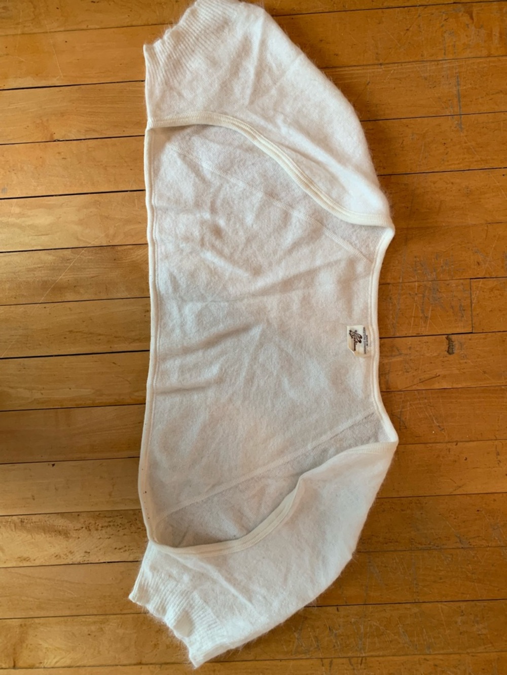 1970’s Medina White Cropped Bolero Shrug